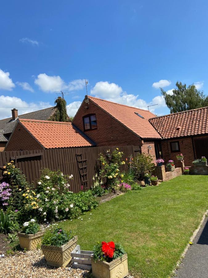 Willow Tree Cottages Newark upon Trent Esterno foto